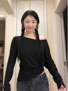 Slim Fit Shoulder Bared Long Sleeve T Shirt Women Early Autumn Base Layer Thinming Black INS Commute Korean Style Pure Color