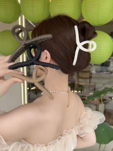 Korean Style Frosted Shark Tail Hair Clip Women Large Size Hair Grips Fashionable Hair Accessories for Thick Hair Back of Head
