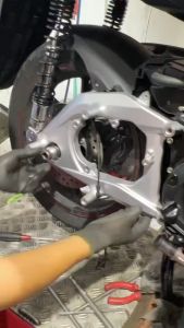 Khâu bánh sau sh 350i khắc phục tiếng kêu ( Cọc Cọc ) khi lên ga Inox 304 NHẬN THAY THẾ