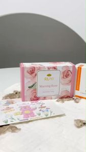 RUYI สบู่ก้อนทำความสะอาดผิวหน้าและผิวกาย ฟองนุ่ม หอมธรรมชาติ 120g - มี 2 สูตร (Persimmon Tea Morning Rose)