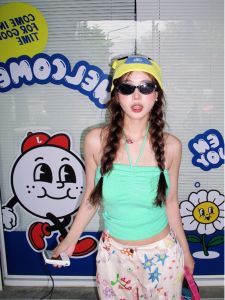 เสื้อกั๊กสายเดี่ยวสีเขียวสำหรับผู้หญิงในช่วงฤดูร้อน ทรงเข้ารูป เสื้อผ้าทำงานแบบสวมหัว แขนกุด คอวี ทรงเข้ารูป ทรงเข้ารูป