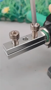 【Shipping from Malaysia】Screw Extractor Adjustable Efficient Broken Bolt Remover 螺丝取出器
