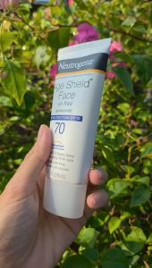 CAM KẾT CHÍNH HÃNG USA Kem chống nắng chống lão hoá Neutrogena Age Shield Face Oil-free Sunscreen SPF70 (88ml)