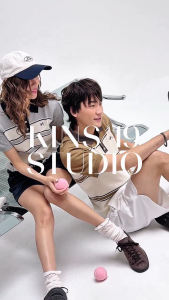 [เฉพาะ Blue XS พรีออเดอร์ 14 วันKINS 19 STUDIO |  PANEL KNIT POLO เสื้อโปโลคินส์ [KN127]