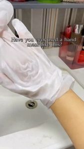 1pair [In Stock] Moisturizing hand foot Mask / Moisturizing Whitening Removing Dead Skin Exfoliating Anti-drying Diminishing Fine Lines