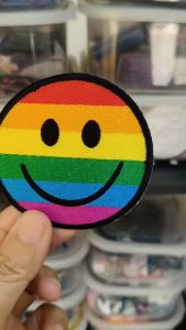 อาร์มติดเสื้อ อาร์ม ตัวรีด ตัวรีดติดเสื้อ การ์ตูน รูปหน้ายิ้ม อีโมจิ Smiling Face Iron on patch emoji heart หัวใจ สติ๊กเกอร์ติดเสื้อ Sticker DIY ตีนตุ๊กแก สติ๊กเกอร์