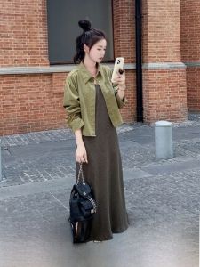 ชุดเดรสยาวคอวีแขนยาวถักสไตล์ฝรั่งเศส ชุดเดรสยาวผู้หญิง ดีไซน์เก๋ไก๋ 2025 ชุดเดรสยาวผู้หญิง ชุดเดรสยาวผู้หญิง