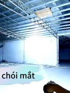 Đèn Pin năng lượng mặt trờiChống nước IPX67 diện tích chiếu xạ 100㎡ thời lượng pin lên đến 72 giờ pin dung lượng lớn