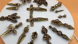 Móc Khóa Mặt Dây Chuyền Phật Giáo Diện Phật Thích Ca Bản Tròn Bằng Đồng Thau - Đồ Đồng Thuận Tâm
