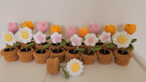 [SG Ready Stock]Hand Made Finished Product Crochet Mini Potted tulips and puff flower