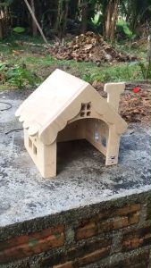 บ้านไม้สำหรับสัตว์เลี้ยง บ้านกระต่าย แกสบี้ ชินชิล่า แพรี่ด็อก เม่นแคระ บ้านสัตว์เลี้ยงมินิมอลปล่องไฟ ประตูกว้าง มิตรฝาก (WC22)