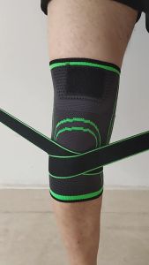 สายรัดเข่า ปลอกผ้ารัดหัวเข่า ผ้าพันหัวเข่า ลดปวด ป้องกันและบรรเทาการบาดเจ็บจากการเล่นกีฬา เหมาะสำหรับผู้ที่มีปัญหาข้อเข่า 1 กล่อง 1 ชิ้น