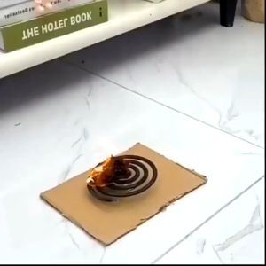 Outdoor Camping Mosquito Coil Holder Tray Portable Hotel Insect Repellent Rack Hanging Bracket Tray Home Camping