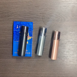 Straight Torch Lighter Metal Gas Lighters Flint Grinding Wheel Cigarette Lighter Refillable Butane Gas Smoking Gadgets for Women