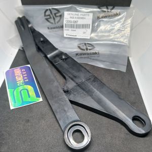 Karet Bantalan Rante Swing Arm Klx 230 Klx 230 R Original 12053-0267
