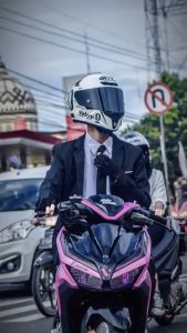 Dasi Hitam Polos Instan Perekat & Variasi Warna