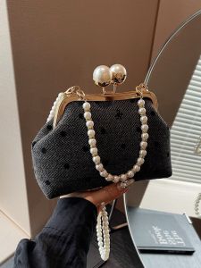 กระเป๋าสะพายข้างลายจุดสไตล์จีนใหม่สำหรับฤดูร้อน กระเป๋าสะพายไหล่แบบหนังสังเคราะห์สำหรับผู้หญิง กระเป๋าถือแบบมีสายโซ่ กระเป๋าใส่โทรศัพท์มือถือ