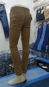 Celana Panjang Chino Slimfit 2023: Tips Memilih & Memakai