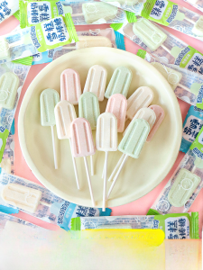 Childrens Day Cake Decoration Strawberry Flavor Chocolate Sausage Mouth Burger Candy Inserts Ice Cream Stick Probiotics