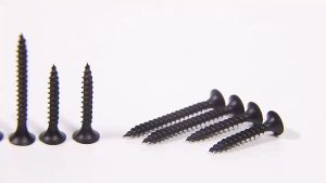 สกรู สกรูสีดำ 500กรัม/กล่อง น็อตหัวเเฉก ขนาดเล็ก สำหรับใช้งานง่าย การใช้งานเกลียวลึก เกลียวลึก หัวแฉกเหลี่ยมคม ไม่รูด สำหรับผู้ที่ต้องการการใช้งานง่าย และทนทาน