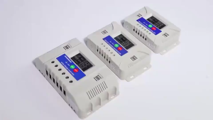 💥0 electricity bill💥 60A/30A/20A Solar Charge Controller 12V/24V LCD display and four USB ports Waterproof and lightning protection ABS material Circuit protection Solar Panel solar charger controller Controller Regulator