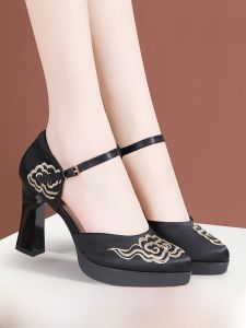 SHIPAILUO | High Heels For Physique Training And Cheongsam Show Hollow Out Design Versatile With Ma Face Skirt Low Cut Floral Fashion Sandals