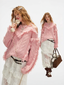 unifree | Áo Sweater Knit Hơi Vai Màu Hồng Có Tassels và Bông