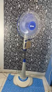 Kipas Angin Murah Berkualitas Angin Kencang Berdiri Stand Fan GMC 16 Inch GMC 308