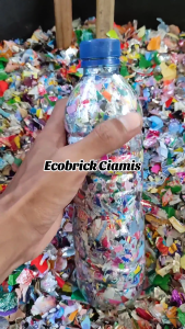 Pembuatan Ecobrik Dari Botol Aqua Bekas 600ml