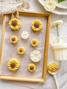 50 Grams Sunflower Green Bean Cake One Bite Delicious Mooncake Home Use Ice Skin Yam Cake Manual Press Mold Baking Tools