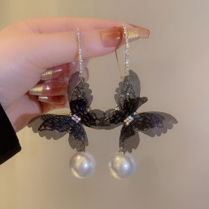 ต่างหูรูปผีเสื้อประดับมุกสไตล์ชาติพันธุ์สำหรับผู้หญิง เครื่องประดับแฟชั่นสำหรับใบหน้าสี่เหลี่ยมและกลม ต่างหูแบบใหม่ปี 2025