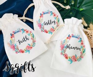 Personalised Floral Wreath Drawstring Pouch Customised Christmas Farewell Bridesmaids Gift