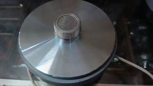 Broadway BCS 400 DRIVER UNIT 400WATTS 8OHMS 2.02" VOICE COIL PURE TITANIUM DIAPHRAGM 1pc. FOR TWEETER TITANIUM TWEETER BCS-400 1kHz-20kHz 109dB/w/m ORIGINAL BROADWAY