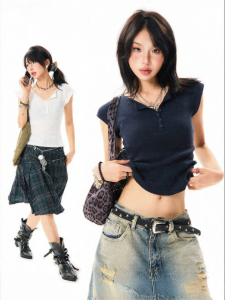 youngstage | Áo Thun Cổ Henley Tay Ngắn Phong Cách Gái Mỹ Đầy Đất Rừng