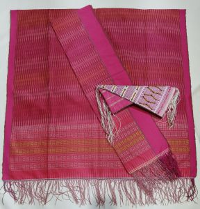 Hiou  tapak caturbulang pakaian adat wanita simalungun