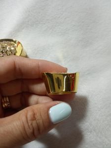 ก้อนทองประดับเพชรงานโลหะชุบขนาดกว้าง1.5นิ้ว ราคาชิ้นละ120บ./1นิ้วราคาชิ้นละ79บ.