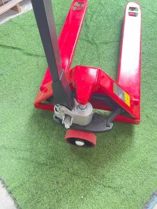 Xe nâng hạ bằng tay 3tấn kích nâng tay 3tấn bánh PU và bulong