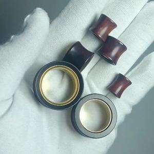 1-2PCS Double Color Red Sandalwood Double Flare Ear Gauges Tunnel Ear Expanders Ear Stretcher Gauges Body Piercing Jewelry 8-25m