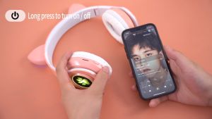 B39M Headphone Bluetooth Lipat lampu warna LED Cat Ear Headphone Bass Bando Bloetooth Headset Gaming