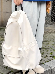 MOUSSON กระเป๋าเป้สะพายหลังผู้หญิงกระเป๋าเป้นักเรียนความจุขนาดใหญ่ที่เรียบง่ายในเมืองน้ำหนักเบาและพกพาเข้ากันได้กับแล็ปท็อป