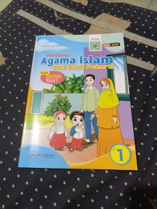 📚 Pendidikan Agama Islam dan Budi Pekerti Untuk SD/SDI Kelas I Jilid 1 adalah  buku pelajaran yang dirancang khusus untuk siswa kelas I di Sekolah Dasar/SD  Islam. Buku ini mengikuti kurikulum Merdeka 2022. Diterbitkan oleh Shaf Media  Indonesia
