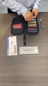 Family Passport Holder Travel Documents Organizer Durable waterproof Passport Case with RFID Blocker