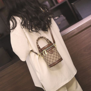 Elegant round Bucket Womens Small Crossbody Bag Luxury Fashion Soft Handle Printed Design Autumn Winter Shoulder Handbag