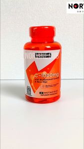 VITAMIN C 1000 mg NORVINE USA BPOM 60 TABS\\n\\n Apa itu Tablet Vitamin C Asal USA?\\n\\nTablet vitamin C asal USA, NORVINE, adalah suplemen vitamin C BPOM yang diproduksi oleh perusahaan Norvine di Amerika Serikat. Suplemen ini dikemas dalam bentuk tablet dan berisi 60 tablet per botol, yang dapat dikonsumsi dalam jangka waktu tertentu sesuai dosis dan petunjuk penggunaan.\\n\\n Suplemen Vitamin C BPOM\\n\\nSuplemen vitamin C NORVINE telah mendapatkan sertifikasi BPOM (Badan Pengawas Obat dan Makanan) Indonesia, yang menjamin keamanan dan kualitas suplemen tersebut. Vitamin C adalah nutrisi esensial yang dibutuhkan oleh tubuh untuk menjaga kesehatan dan kekebalan tubuh.\\n\\n Manfaat Vitamin C untuk Kekebalan Tubuh\\n\\nVitamin C memiliki berbagai manfaat bagi tubuh, terutama dalam meningkatkan sistem kekebalan tubuh. Berikut ini adalah beberapa manfaat vitamin C untuk kekebalan tubuh:\\n\\n- Meningkatkan produksi sel-sel imun dalam tubuh\\n- Melindungi sel-sel tubuh dari kerusakan akibat radikal bebas\\n- Membantu tubuh melawan infeksi dan penyakit\\n- Mempercepat pemulihan setelah sakit atau cedera\\n\\n Dosis & Cara Mengonsumsi Vitamin C 1000 mg NORVINE\\n\\nUntuk mendapatkan manfaat optimal dari vitamin C NORVINE, Anda harus mengonsumsi dosis yang tepat dan sesuai dengan petunjuk penggunaan. Berikut ini adalah dosis dan cara mengonsumsi vitamin C NORVINE:\\n\\n- Dosis: 1 tablet per hari\\n- Cara mengonsumsi: diminum setelah makan atau sesuai petunjuk dokter\\n\\n Bagaimana Vitamin C NORVINE Bekerja untuk Kesehatan Anda?\\n\\nVitamin C NORVINE bekerja dengan cara meningkatkan sistem kekebalan tubuh dan melindungi sel-sel tubuh dari kerusakan akibat radikal bebas. Berikut ini adalah beberapa cara vitamin C NORVINE bekerja untuk kesehatan Anda:\\n\\n- Meningkatkan produksi sel-sel imun dalam tubuh\\n- Melindungi sel-sel tubuh dari kerusakan akibat radikal bebas\\n- Membantu tubuh melawan infeksi dan penyakit\\n- Mempercepat pemulihan setelah sakit atau cedera\\n\\n Efek Samping yang Mungkin Terjadi\\n\\nMeskipun vitamin C NORVINE aman dikonsumsi dalam dosis yang tepat, namun ada beberapa efek samping yang mungkin terjadi jika Anda mengonsumsi suplemen ini dalam jumlah berlebihan. Berikut ini adalah beberapa efek samping yang mungkin terjadi:\\n\\n- Diare\\n- Nyeri perut\\n- Mual\\n- Kembung\\n\\n Tips Menggunakan Suplemen Vitamin C dengan Baik\\n\\nBerikut ini adalah beberapa tips menggunakan suplemen vitamin C NORVINE dengan baik:\\n\\n- Ikuti dosis dan petunjuk penggunaan yang dianjurkan\\n- Konsumsi vitamin C NORVINE setelah makan\\n- Jangan mengonsumsi suplemen ini dalam jumlah berlebihan\\n- Jika Anda memiliki kondisi kesehatan tertentu atau sedang mengonsumsi obat-obatan tertentu, konsultasikan dengan dokter sebelum mengonsumsi suplemen ini\\n\\n Kesimpulan\\n\\nSuplemen vitamin C NORVINE adalah pilihan yang baik untuk meningkatkan sistem kekebalan tubuh dan melindungi sel-sel tubuh dari kerusakan akibat radikal bebas. Namun, penting untuk mengonsumsi suplemen ini dalam dosis yang tepat dan sesuai dengan petunjuk penggunaan untuk mendapatkan manfaat optimal dan menghindari efek samping yang mungkin terjadi.\n}