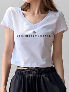 เสื้อยืดคอกว้างแขนสั้นผ้าฝ้ายหลวมสำหรับผู้หญิงในช่วงฤดูร้อน เสื้อผ้าทำงานคอตตอนแท้ทรงเข้ารูปแขนสั้นสีขาว