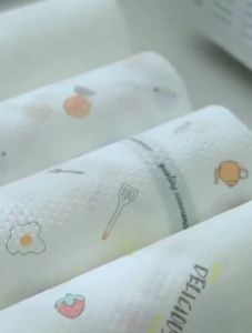 200pcs Roll Disposable Kitchen Towel Tissue Wipe Lazy Rag Washable Wet and Dry Degreasing Paper Disposable Dish Cloth Kitchen Wipe