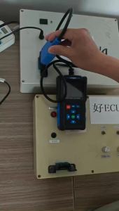 Máy Quét Chẩn Đoán OBD2 JFIND JF700 Thiết Bị Đọc Mã Lỗi Xe Hơi Với Chức Năng Kiểm Tra Điện Áp Ắc Quy Phát Hiện Mã Lỗi Động Cơ