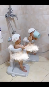 👶🏻อาบน้ำง่ายปลอดภัย👧🏻ที่ยืนอาบน้ำเด็ก อุปกรณ์ช่วยยืนอาบน้ำเด็ก ปรับความสูงได้ กันลื่น ปลอดภัยไร้กลิ่น กันการพลิกกลับ  เก้าอี้อาบน้ําเด็ก ผ่อนแรงคุณแม่ เปลี่ยนผ้าอ้อม