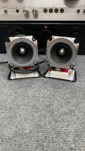 Loa Treble Pioneer P8804 Lắp Chân Sắt Và Mạch Phân Tần