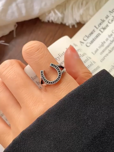 Lucky Horseshoe Adjustable Ring Silver Stainless Steel For Women and Men Cleaned jewelry Lucky Charm Fashion Accessories